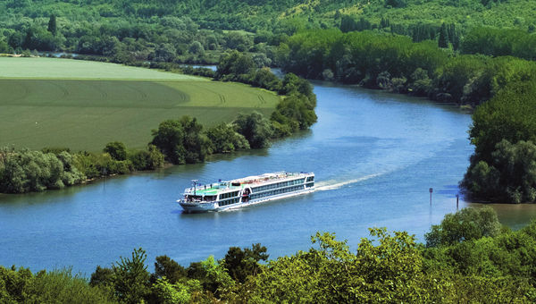 The Amadeus Diamond on the Seine. The Amadeus Diamond on the Seine.